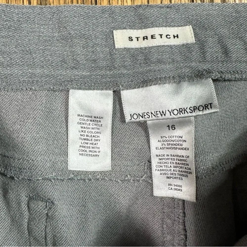 Men's Blue Jeans - Picture 4 of 6